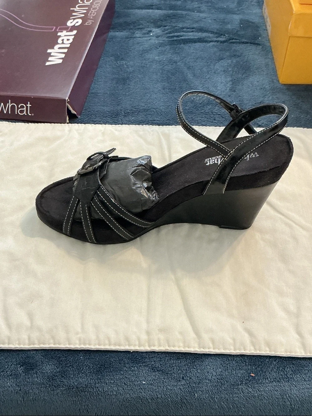 AEROSOLES Black Buckled Strappy Women's Sandal